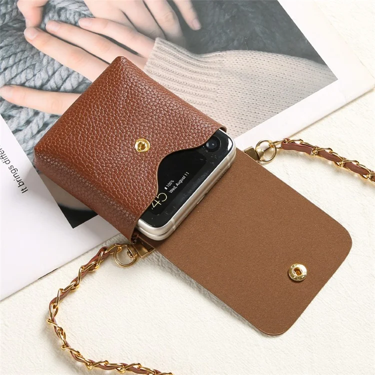 For Samsung Galaxy Z Flip3 5G / Z Flip4 5G / Z Flip5 5G Crossbody Phone Bag Leather Phone Cover with Chain Shoulder Strap - Light Purple