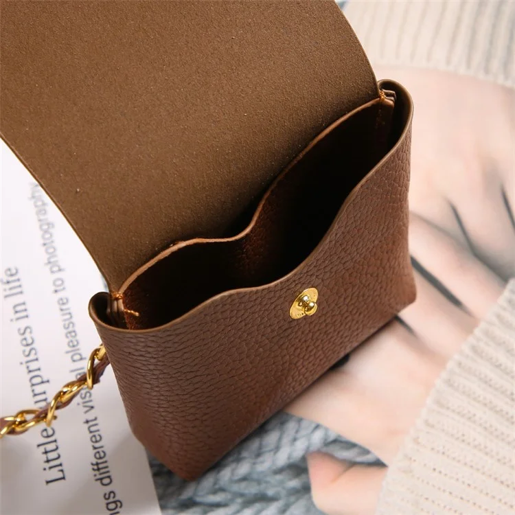 For Samsung Galaxy Z Flip3 5G / Z Flip4 5G / Z Flip5 5G Crossbody Phone Bag Leather Phone Cover with Chain Shoulder Strap - Light Purple
