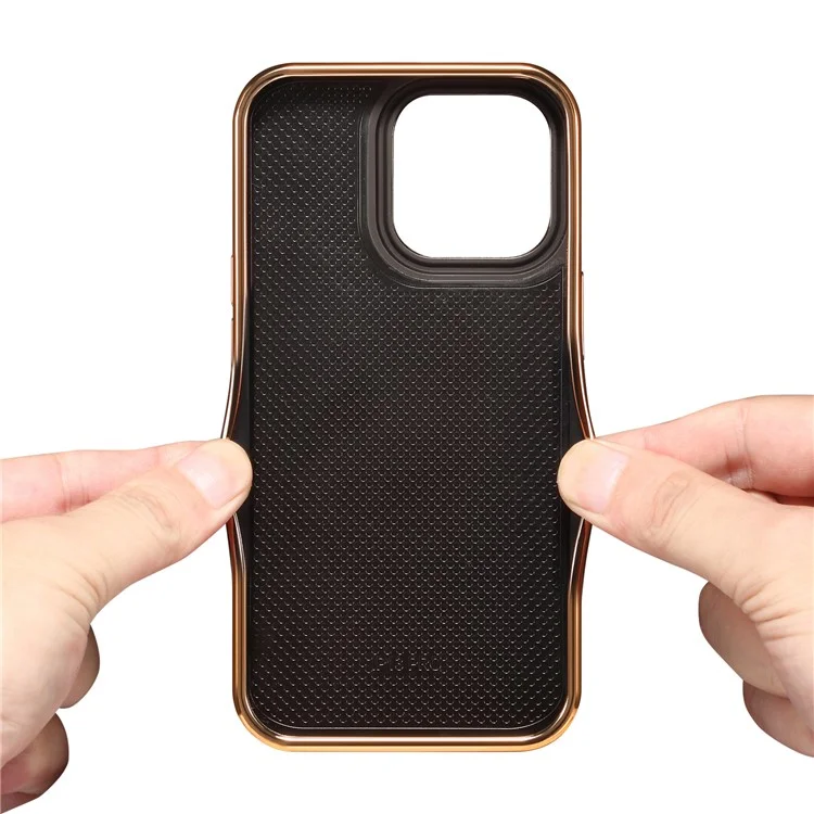 DENIOR Pour iPhone 14 Pro Max Étui Antidérapant Texturé Cireux Véritable Cuir de Vache+Cuir PU+PC Électrolytique Housse de Téléphone - Brun