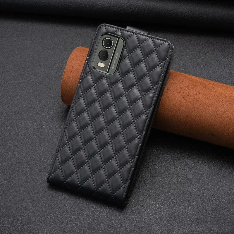 Custodia per smartphone BF30 per Nokia C32 con supporto verticale a ribalta, slot per schede, in pelle stampata - Nero
