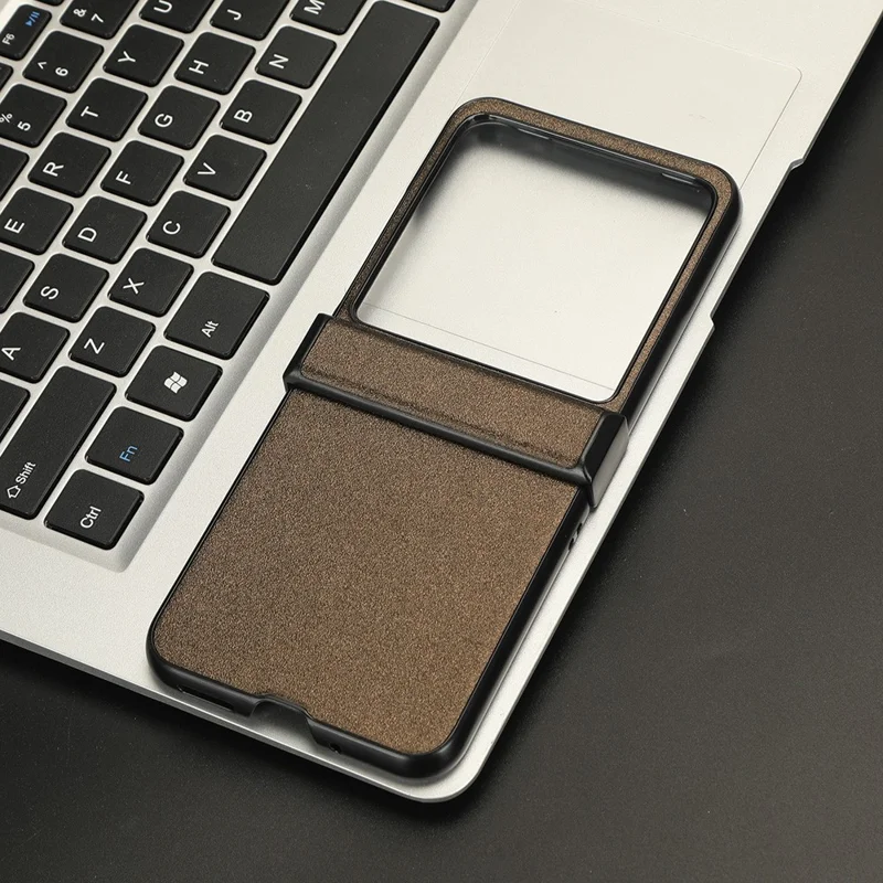 Protective Cover for Motorola Razr 40 Ultra 5G , Sandskin Texture PU Leather Coated Acrylic Folding Phone Case - Brown