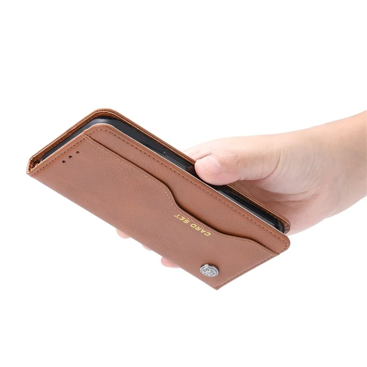 For iPhone 15 Magnetic Closing PU Leather Wallet Phone Cover Drop-proof Stand Case - Light Brown