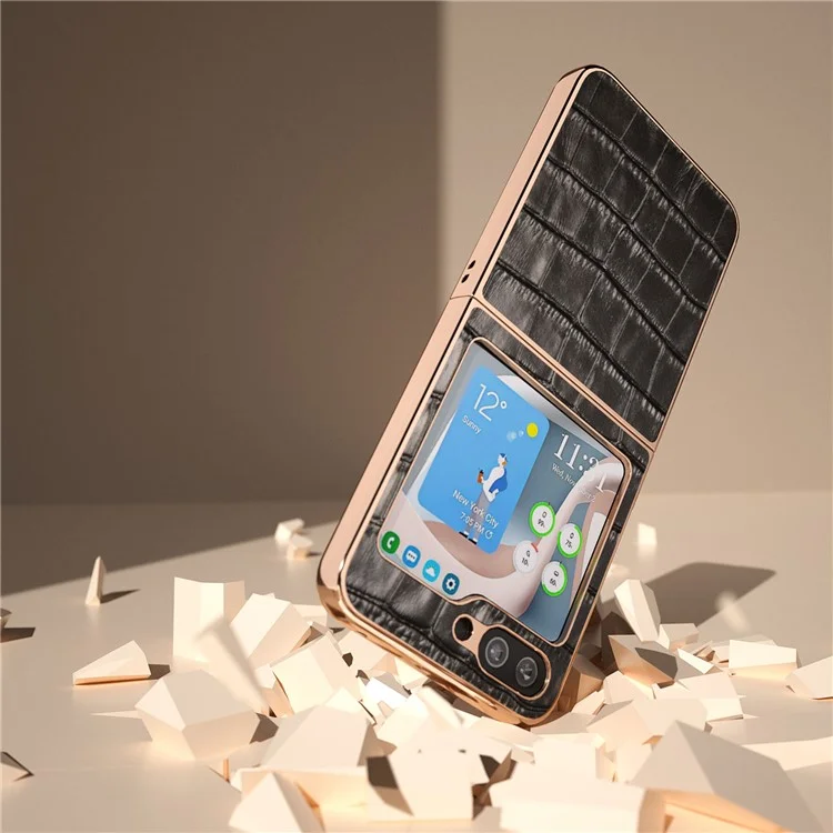 For Samsung Galaxy Z Flip5 5G Crocodile Texture Back Cover Genuine Cow Leather + PC Nano Electroplating Phone Case - Black