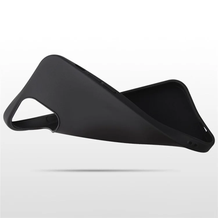 Funda protectora suave de TPU para iPhone 15 Pro, con acabado mate y revestimiento antirasguños - Negro