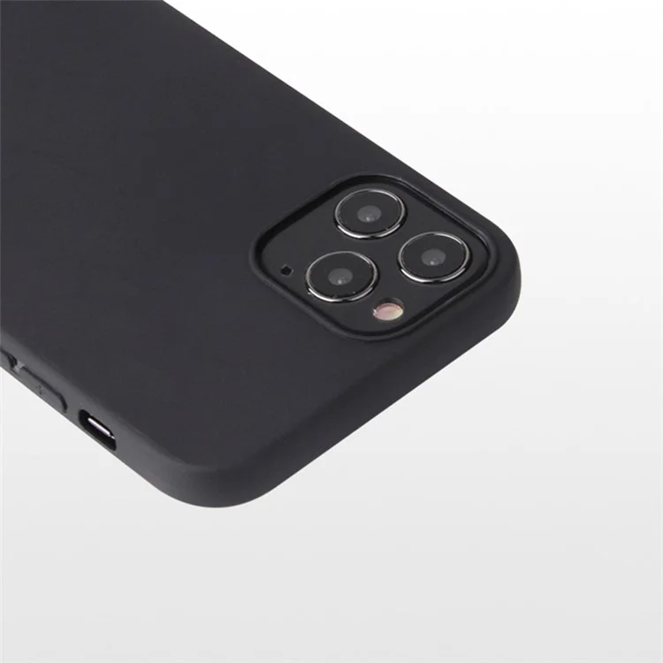 Funda protectora suave de TPU para iPhone 15 Pro, con acabado mate y revestimiento antirasguños - Negro