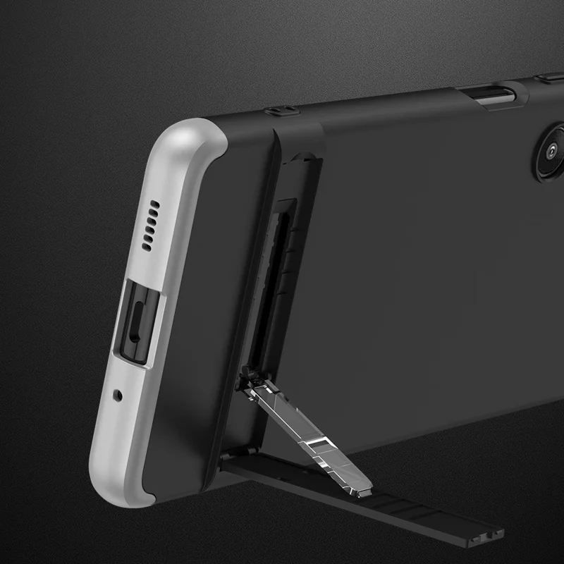 GKK Per Samsung Galaxy F54 5G/M54 5G Copertina di Telefono in Plastica Shock a Prova di Cavalletto Confelati Telefono di Ritorno - Nero / Argento