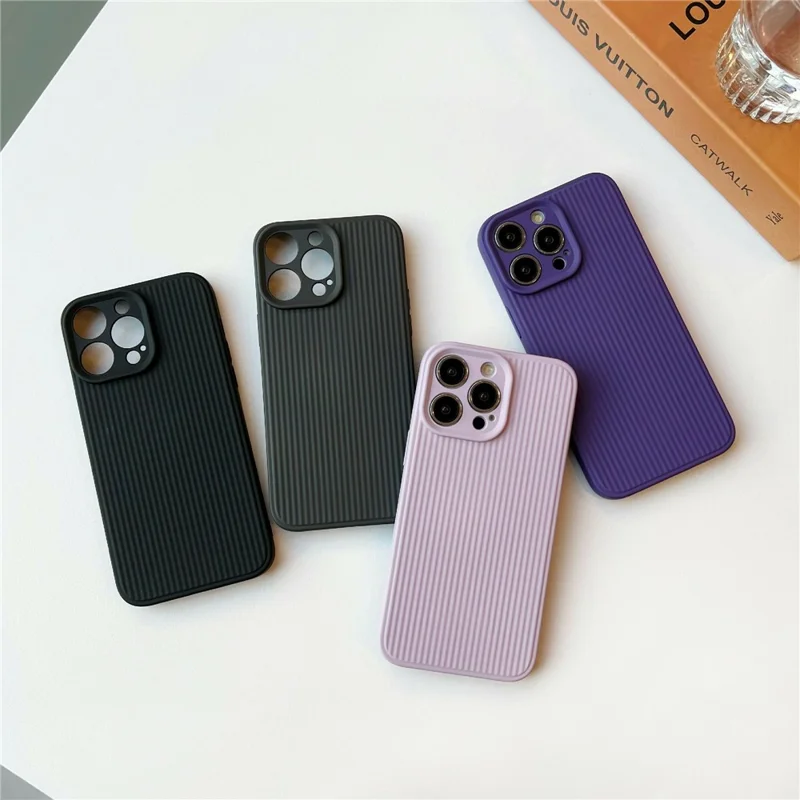 Para iPhone 14 Pro Max Anti-Stripes Back Phone Case Soft TPU Shockproof Protective Cover - Dark Purple