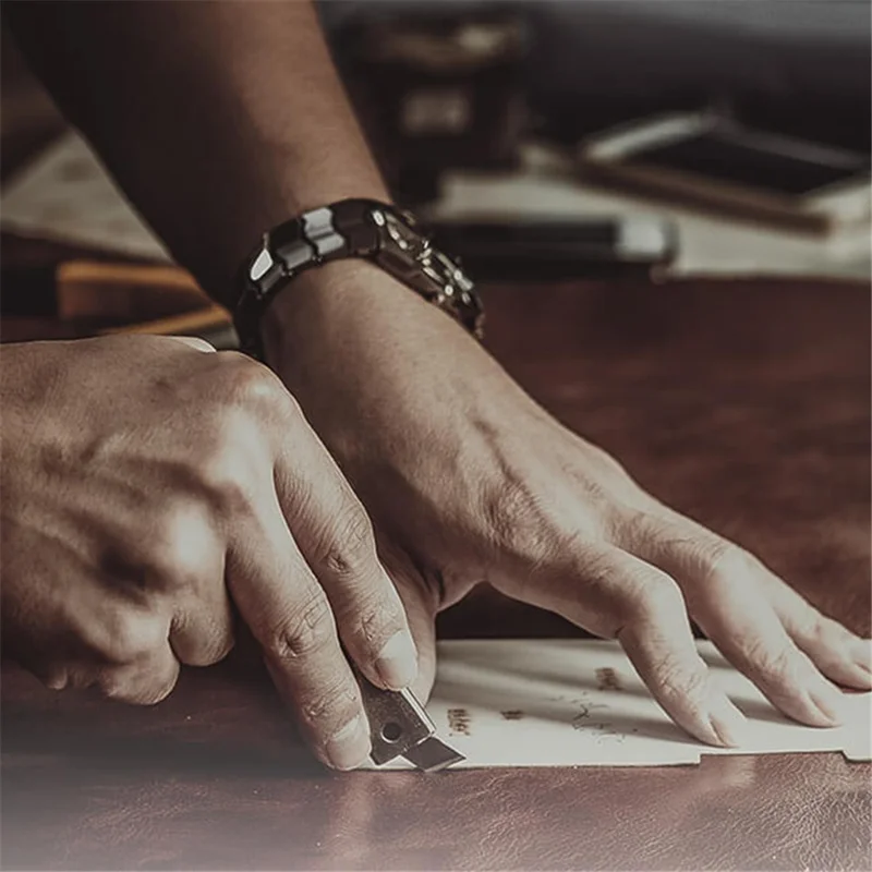 MELKCO voor iPhone 13 mini Echt Rundleder+PC Telefoonhoesje Verticaal Flip Litchi Structuur Beschermende Hoes - Donkergroen