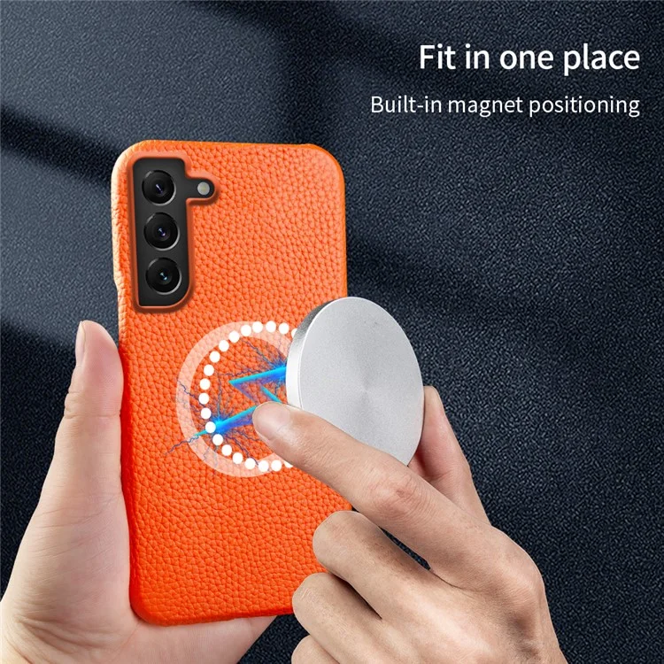 Para Samsung Galaxy S22 5G Litchi Texture Magnetic Phone Case Anti-scratch Genuine Cow Leather+PC Cover - Orange