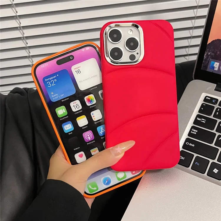 Чехол для iPhone 15 Pro Max с тканевой подкладкой, резиновый TPU, защита от царапин, с металлической рамкой для объектива - темно-фиолетовый