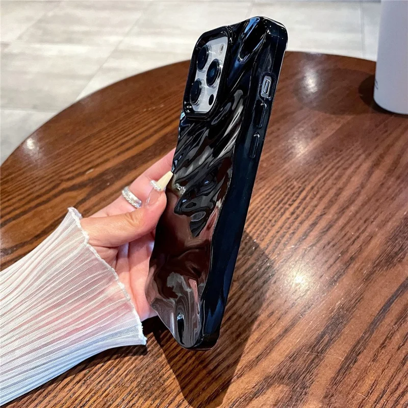 Simple Style Wave Pattern Slim Case for iPhone 15 Protective Soft TPU Phone Cover - Black