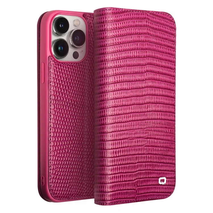 QIALINO Para iPhone 15 Pro Capa de Couro Genuíno de Textura de Crocodilo - Rosé