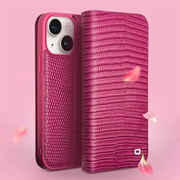 QIALINO Para iPhone 15 Plus Capa de Telefone com Textura de Crocodilo em Couro Genuíno de Vaca - Rose