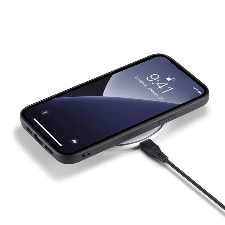 DG.MING Para iPhone 13 Carcasa Protectora Trasera Cuero PU+PC+TPU Funda de Teléfono - Negro