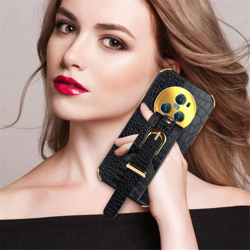 For Honor Magic5 Pro Case Anti-drop 6D Electroplating Wristband PU Leather+TPU Phone Cover - Yellow