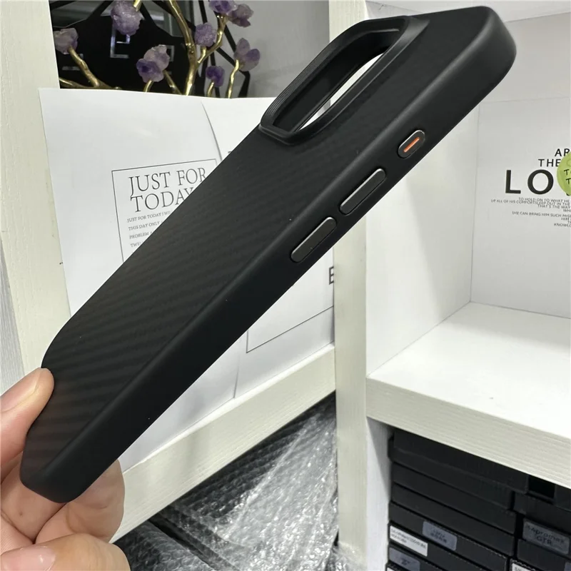 Coque pour iPhone 15 Pro Anti-Drop Slim Aramid Fiber Phone Cover Compatible avec MagSafe, Noir