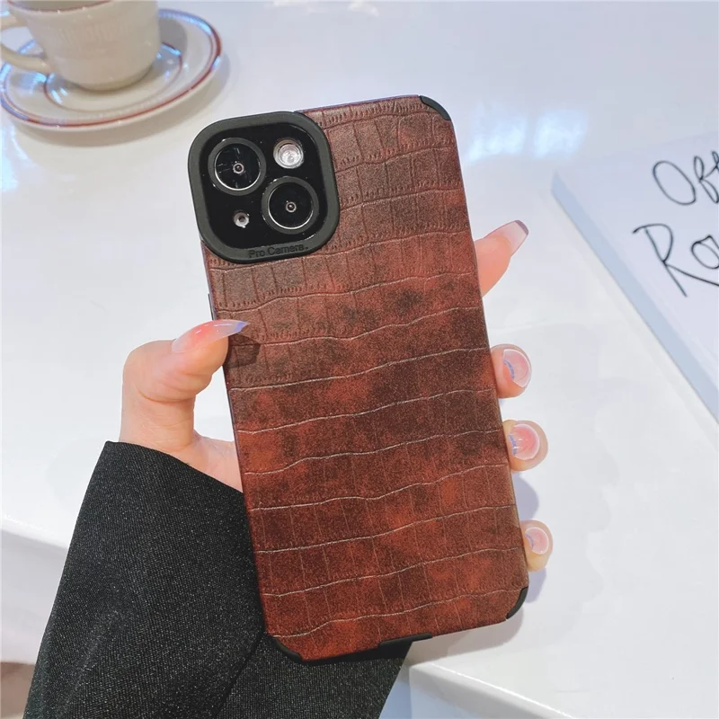 For iPhone 14 Case Crocodile Texture Anti-scratch PU Leather Coated TPU Cell Phone Cover - Red