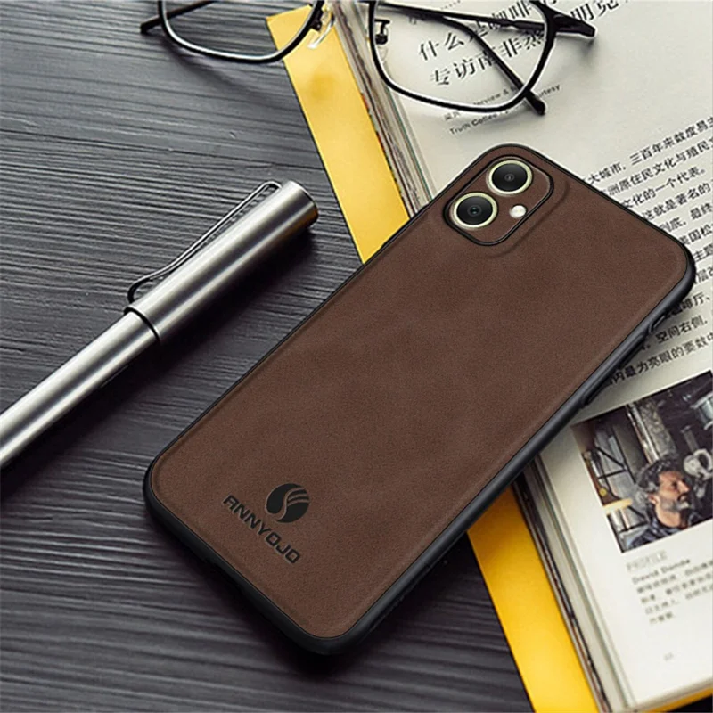 ANNYOJO til Samsung Galaxy A05 4G hylster i PU-læder+PC+TPU bagside - Vinrød