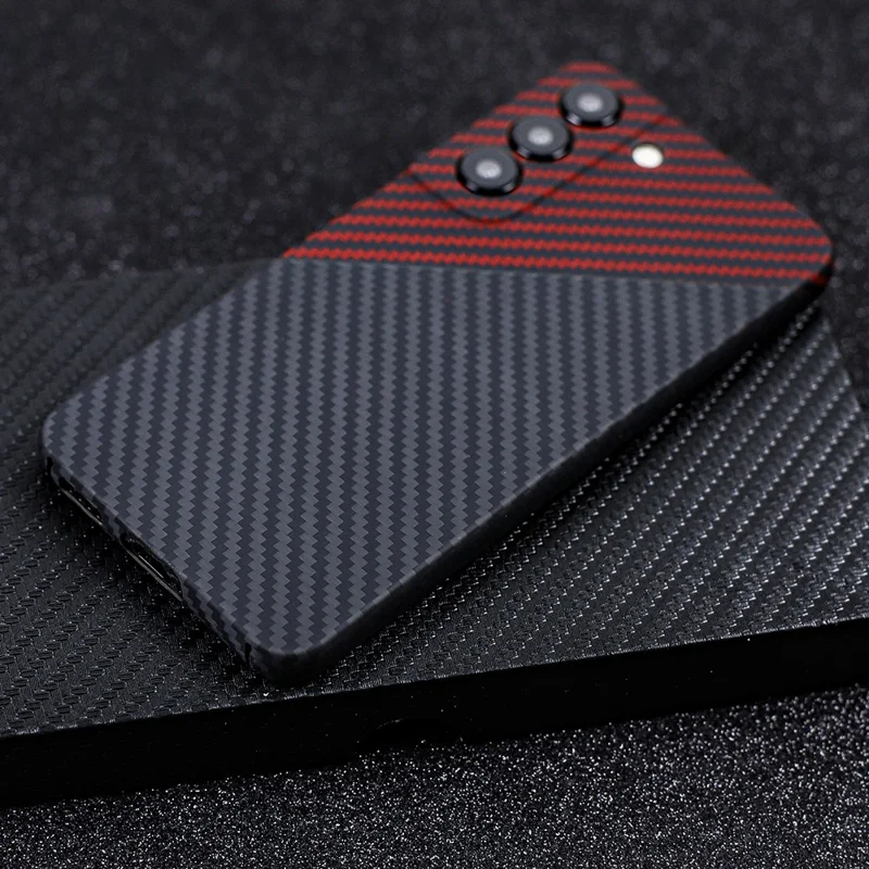 For Samsung Galaxy S23 Case Aramid Fiber 1500D Coarse Texture Color Splicing Precise Lens Cutout Anti-scratch Cover - Red+Black