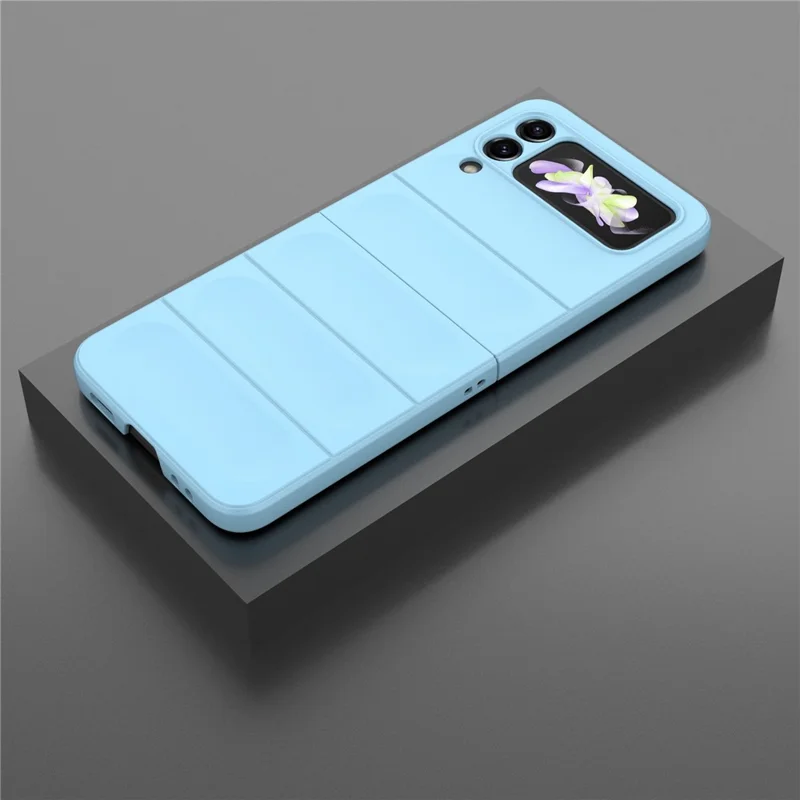 Чехол для телефона Samsung Galaxy Z Flip3 5G из жесткого пластика, обеспечивающий прочную защиту - Нежно-голубой