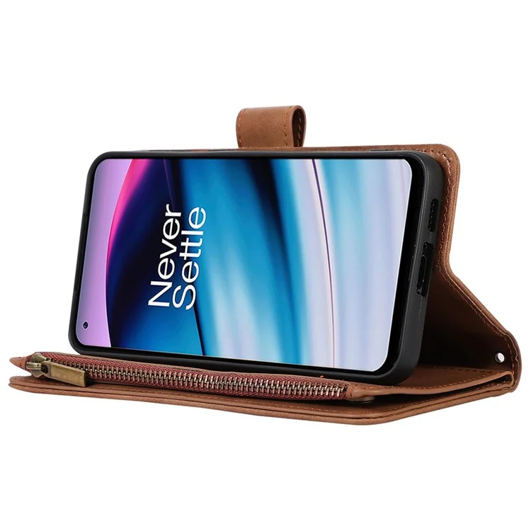Funda de cuero para OnePlus 11 5G Carcasa Impresión de Rombo Bolsillo con Cremallera Cubierta del Teléfono con Correa de Mano - Marrón
