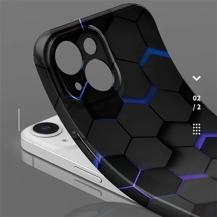 For iPhone 13 6.1 inch Case Ultra-Thin PC+Silicone Honeycomb Pattern Back Phone Cover - Black