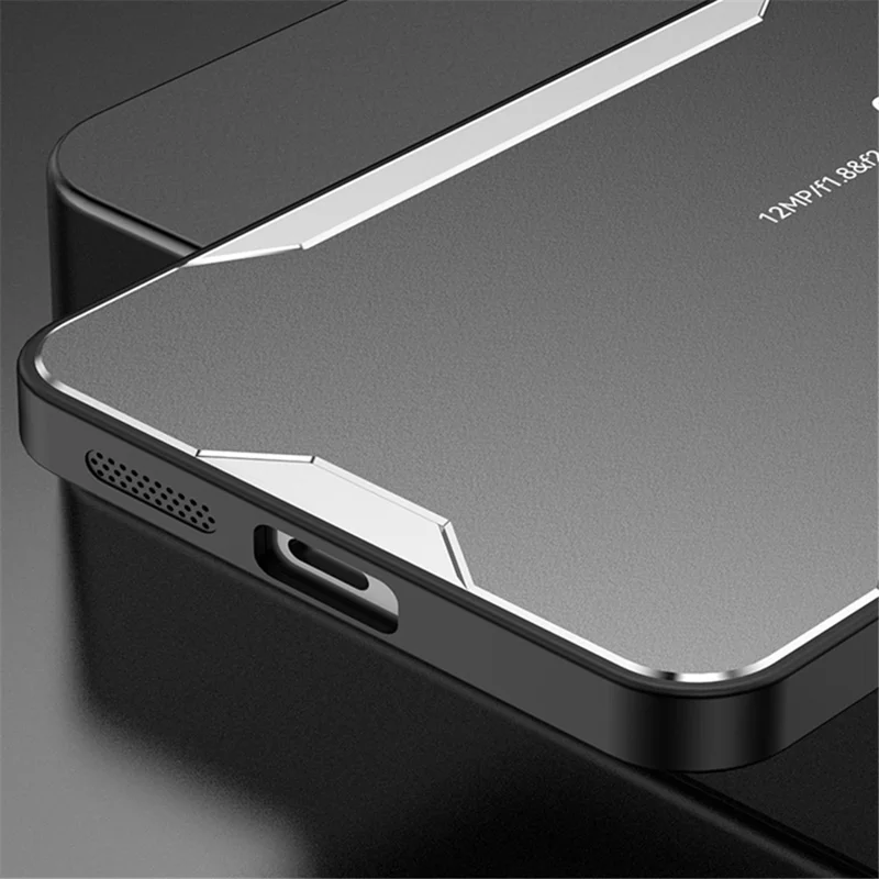 For Realme GT5 5G Matte Case Aluminium Alloy+TPU+PC Slim Phone Cover - Silver