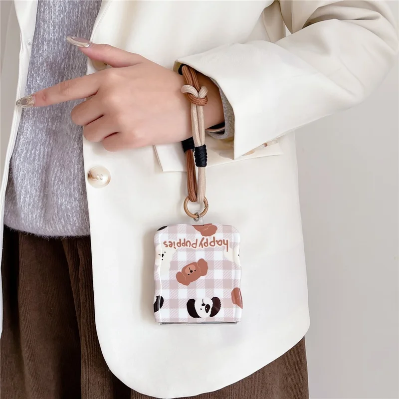 For Samsung Galaxy Z Flip5 5G Cover PC Protective Case with Hand Strap Lovely Pattern - Puppy