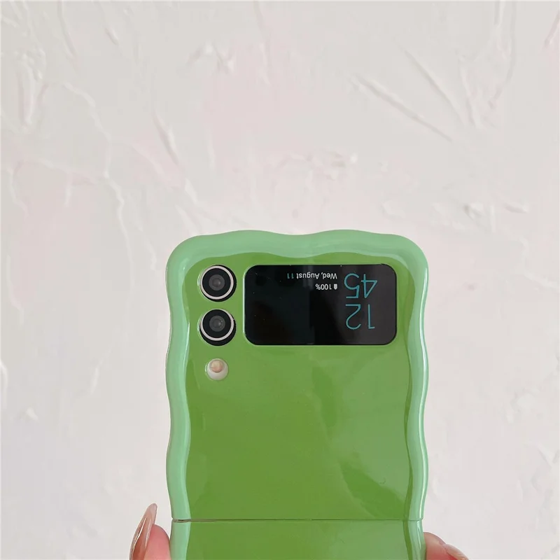 Für Samsung Galaxy Z Flip4 5G-Hülle TPU-Kontrastfarben-Handyhülle mit Herz-Anhänger-Riemen - Hellgrün+Grün