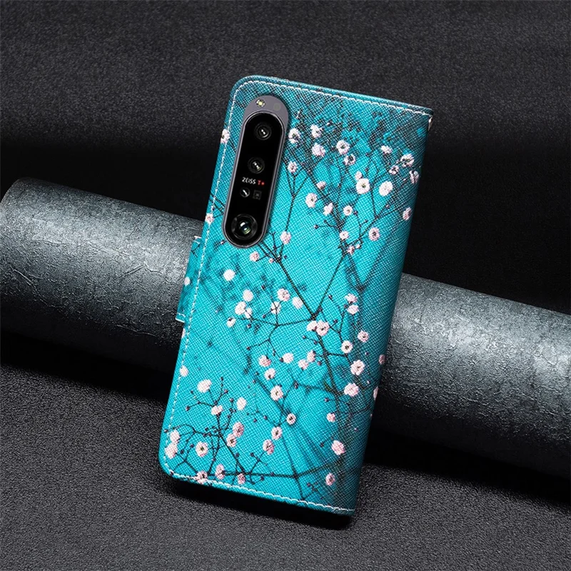 För Sony Xperia 1 VI Mobillådor Läder Mönstertryck Flikhölje med Ställfunktion - Plommonblom