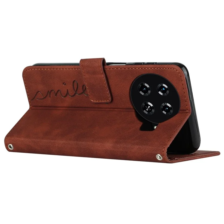 Para el caso TECNO Spark 20 Pro+ Skin-Touch Leather Love Heart Phone Cover con cierre magnético - Marrón