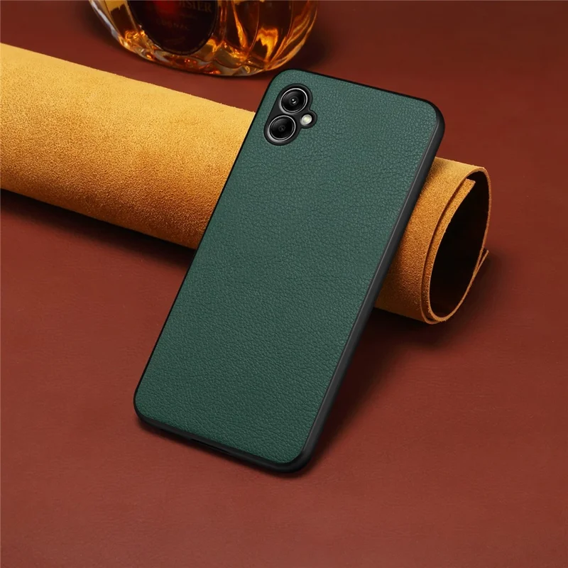 Para Samsung Galaxy A05 4G Funda de Cuero PU Recubierta de PC+TPU Protectora Antideslizante - Verde