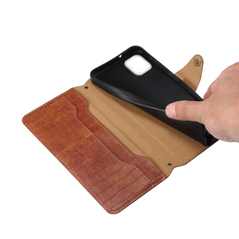 For iPhone 11 Pro Max Magnetic Phone Case PU Leather Magnetic Clasp Wallet Cover - Brown