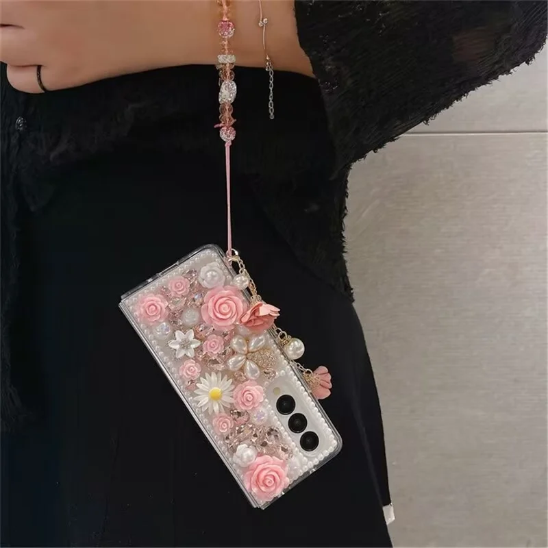 For Samsung Galaxy Z Fold4 5G Case Faux Pearl Decor Rhinestone Flower Hard PC Phone Cover with Bracelet - Pink