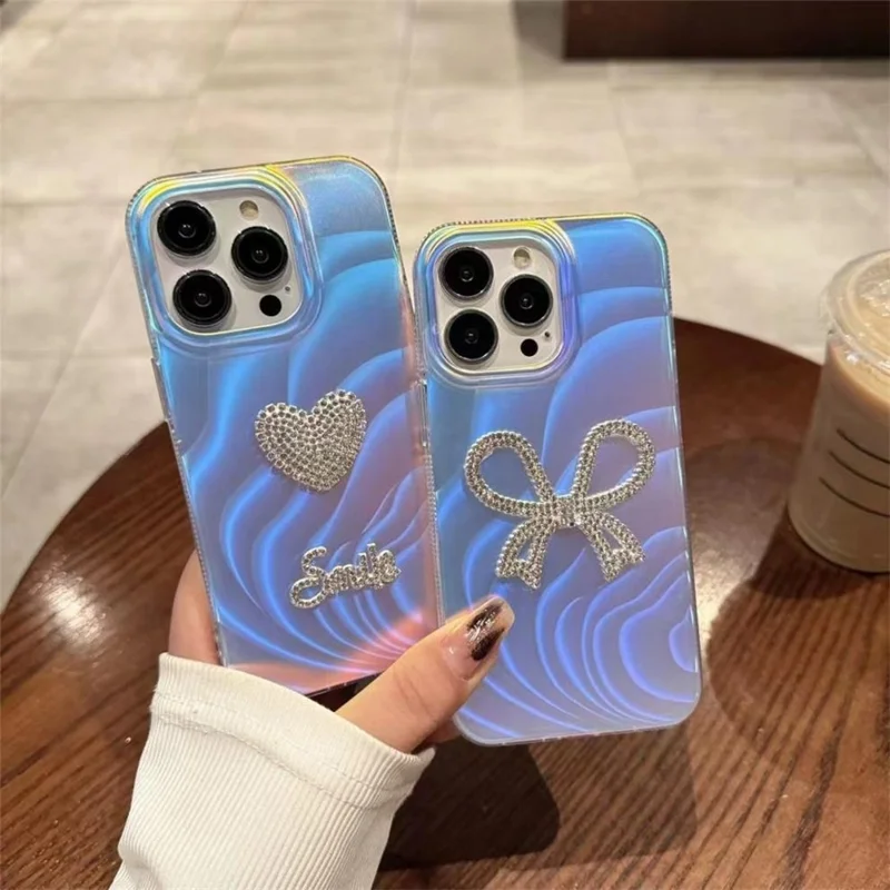 Per iPhone 13 Pro Slim-Fit Acrylic+TPU Phone Cover IMD Case con decorazione in Rhinestone - Cuore Cavo