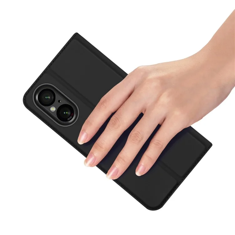 DUX DUCIS Skin Pro Series für Sony Xperia 10 VI PU-Lederhülle mit Ständer und Kartenfach - Schwarz
