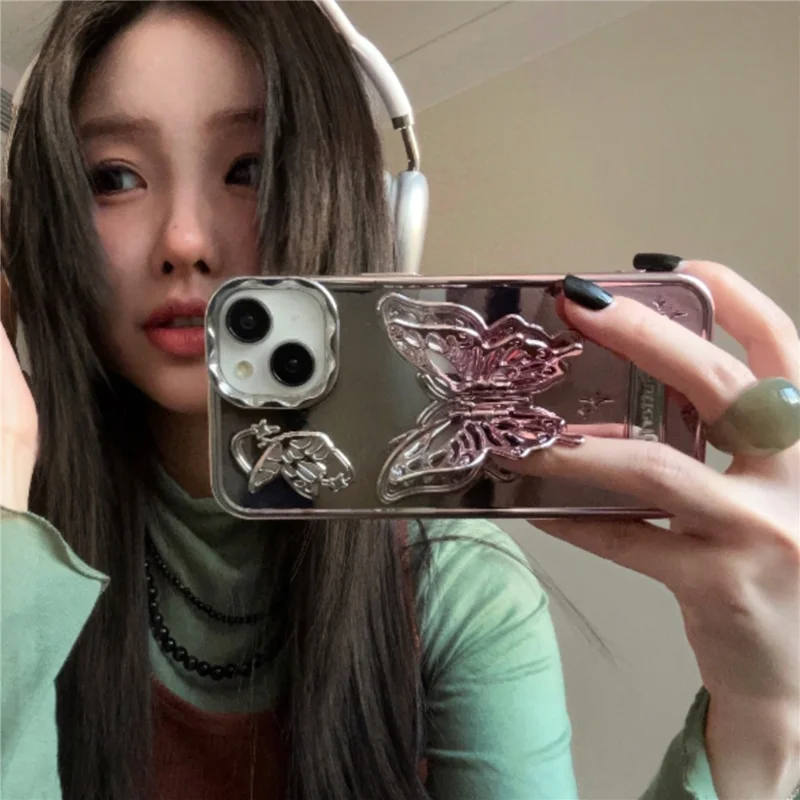For iPhone 15 Gradient Color TPU Cover Electroplating Phone Cases with Butterfly Shaped Kickstand - Purple