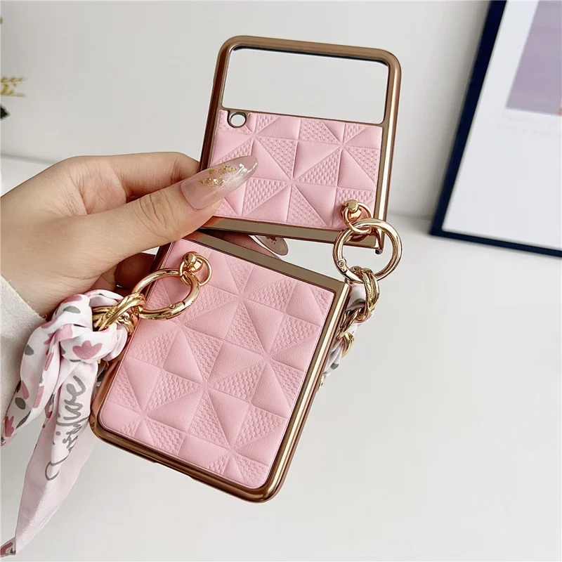 For Samsung Galaxy Z Flip4 5G Case Grid Pattern Leather Phone Back Cover with Chain Bracelet - Pink