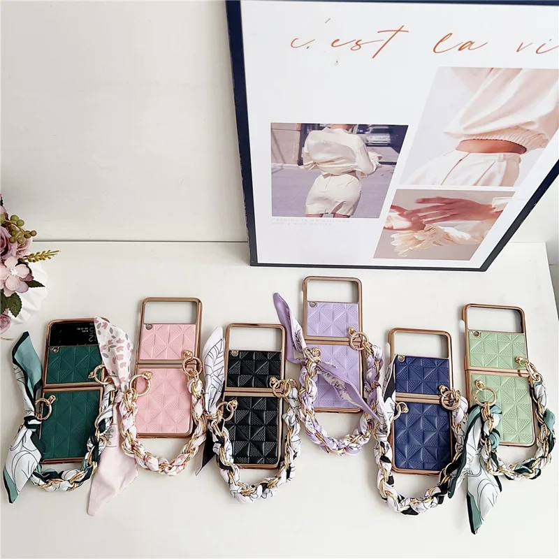 For Samsung Galaxy Z Flip4 5G Case Grid Pattern Leather Phone Back Cover with Chain Bracelet - Sapphire