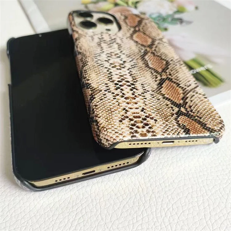 Für iPhone 15 Pro Snake Texture Phone Case PC+PU Leder Anti-Drop Cover (Nicht vollständige Abdeckung) - Violett