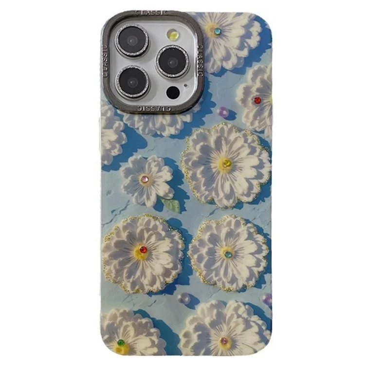 Für iPhone 15 Pro Case PC+TPU+Metall Handyhülle Rhinestone Dekor Handyhülle mit PC Linsenfilm - Weiße Blume