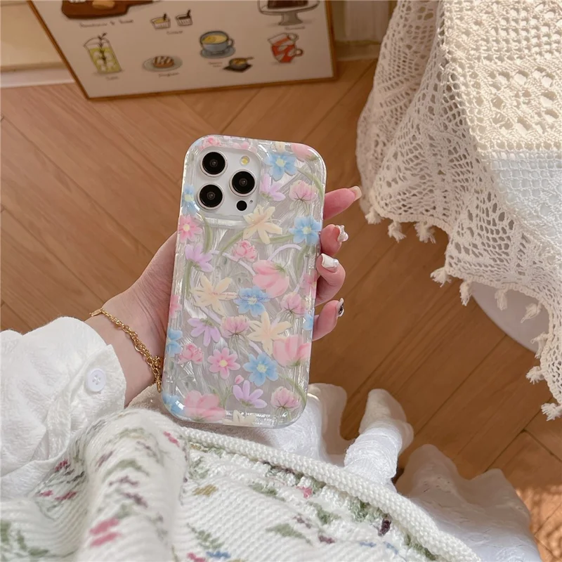 For iPhone 15 Pro TPU Case IMD Heart Floral Pattern Design Phone Cover - White Heart