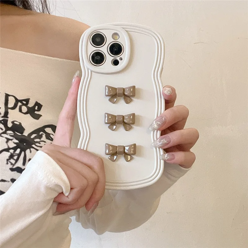 For iPhone 14 Pro Case Bowknot Decor Wavy Edge Soft TPU Phone Cover - White