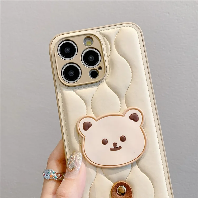 Funda para iPhone 15 Pro Diseño de chaqueta acolchada con oso lindo - Blanco