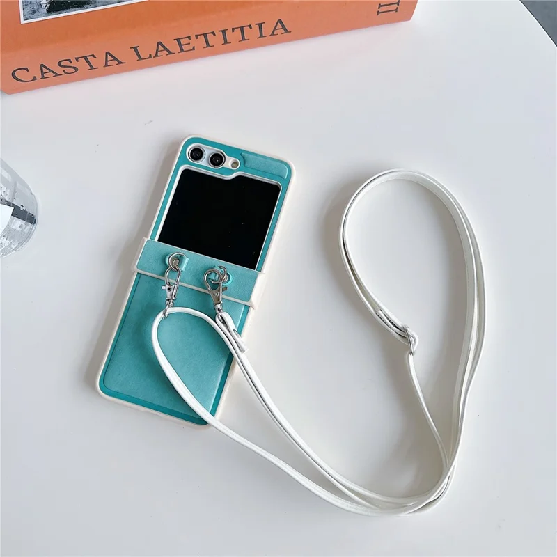 Para Samsung Galaxy Z Flip5 5G Case PU Leather Coated PC Phone Cover with Crossbody Strap - Verde