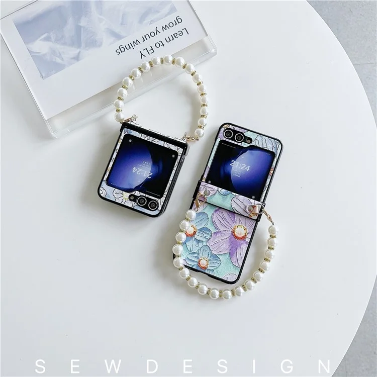 For Samsung Galaxy Z Flip5 5G Hinge Design Lacquered Flower Pattern PU Leather+PC Case with Pearl Chain - Purple Flower