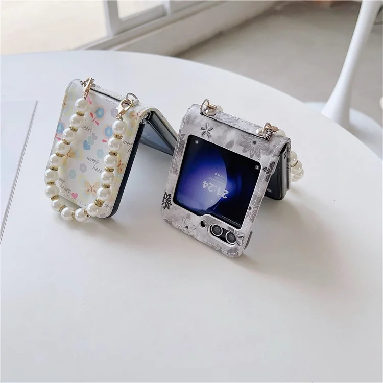For Samsung Galaxy Z Flip5 5G Cell Phone Case Flower / Butterfly Pattern PU+PC Cover with Pearl Chain - Black Flower