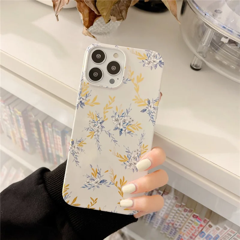 ARU Für iPhone 13 Pro Max 6,7-Zoll-Hülle, stilvoller Wassertransferdruck, glänzende TPU-Handyhülle - Graue Blume