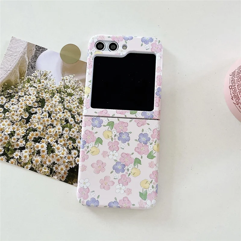 For Samsung Galaxy Z Flip5 5G Glittery Powder Phone Case PC Phone Shell with Long Strap - Colorful Flower
