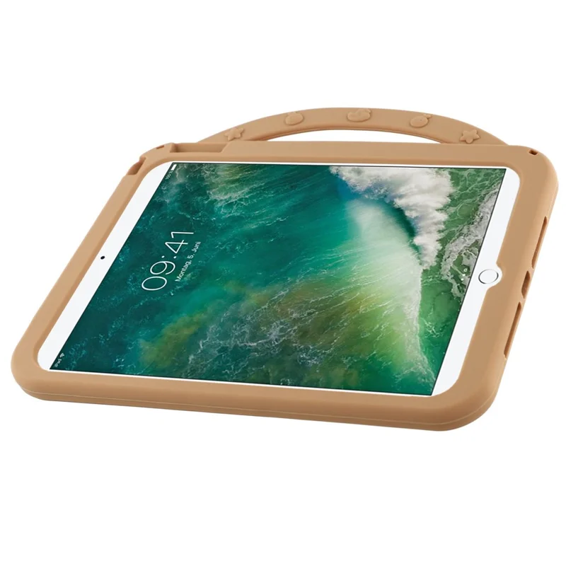 Silicone Case for iPad 10.2 (2021)  /  (2020)  /  (2019)  /  Air 10.5 inch (2019) Rotating Kickstand Protective Cover with Handle Capybara Pattern